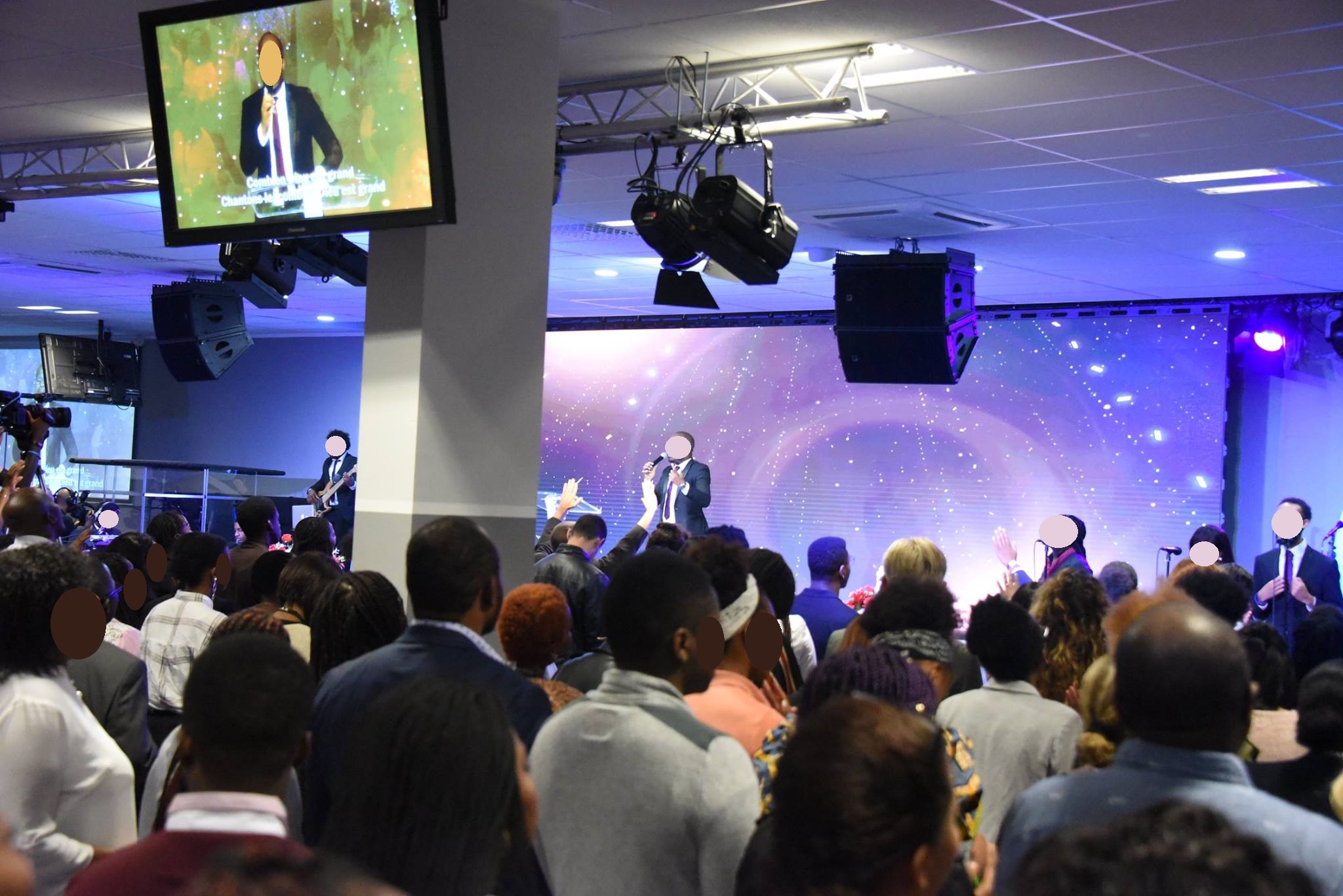 Impact Centre Chrétien ICC Bruxelles (Belgique) : oeil